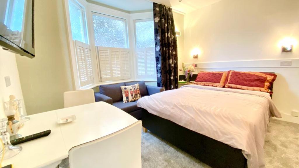 Modern And Cosy Studio Flat 런던 외부 사진